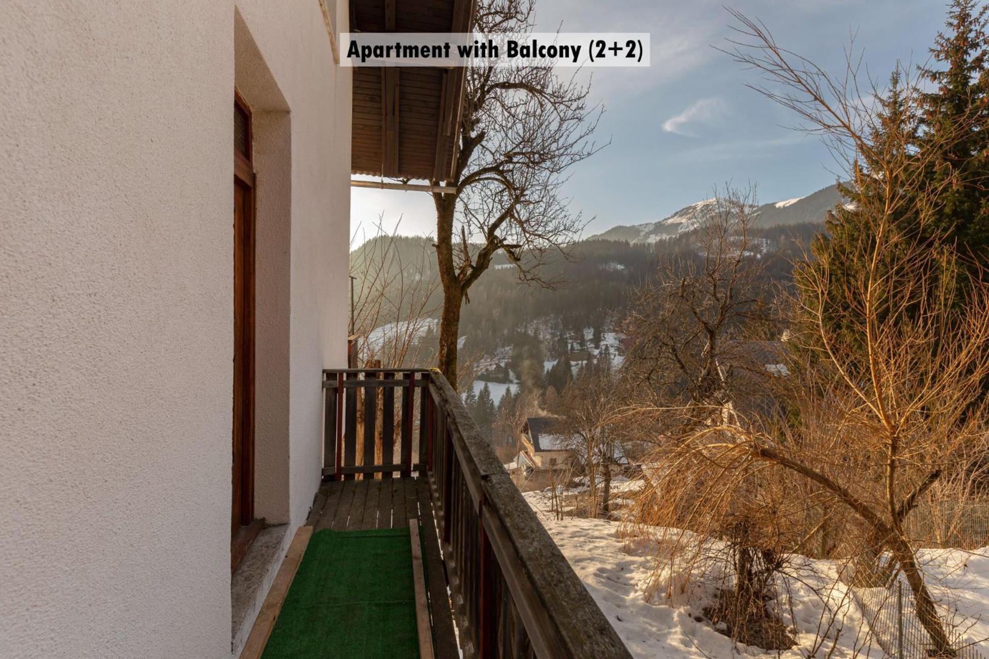 Apartments Farm House Uric Jesenice Εξωτερικό φωτογραφία