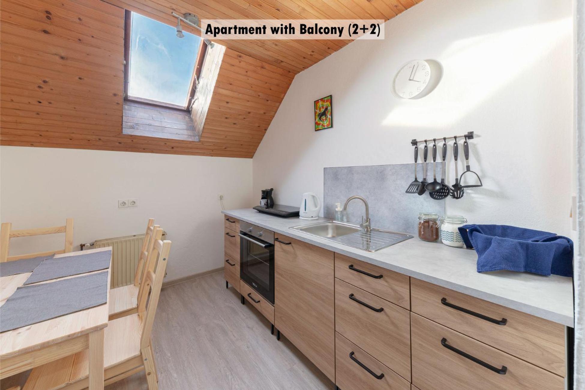 Apartments Farm House Uric Jesenice Εξωτερικό φωτογραφία