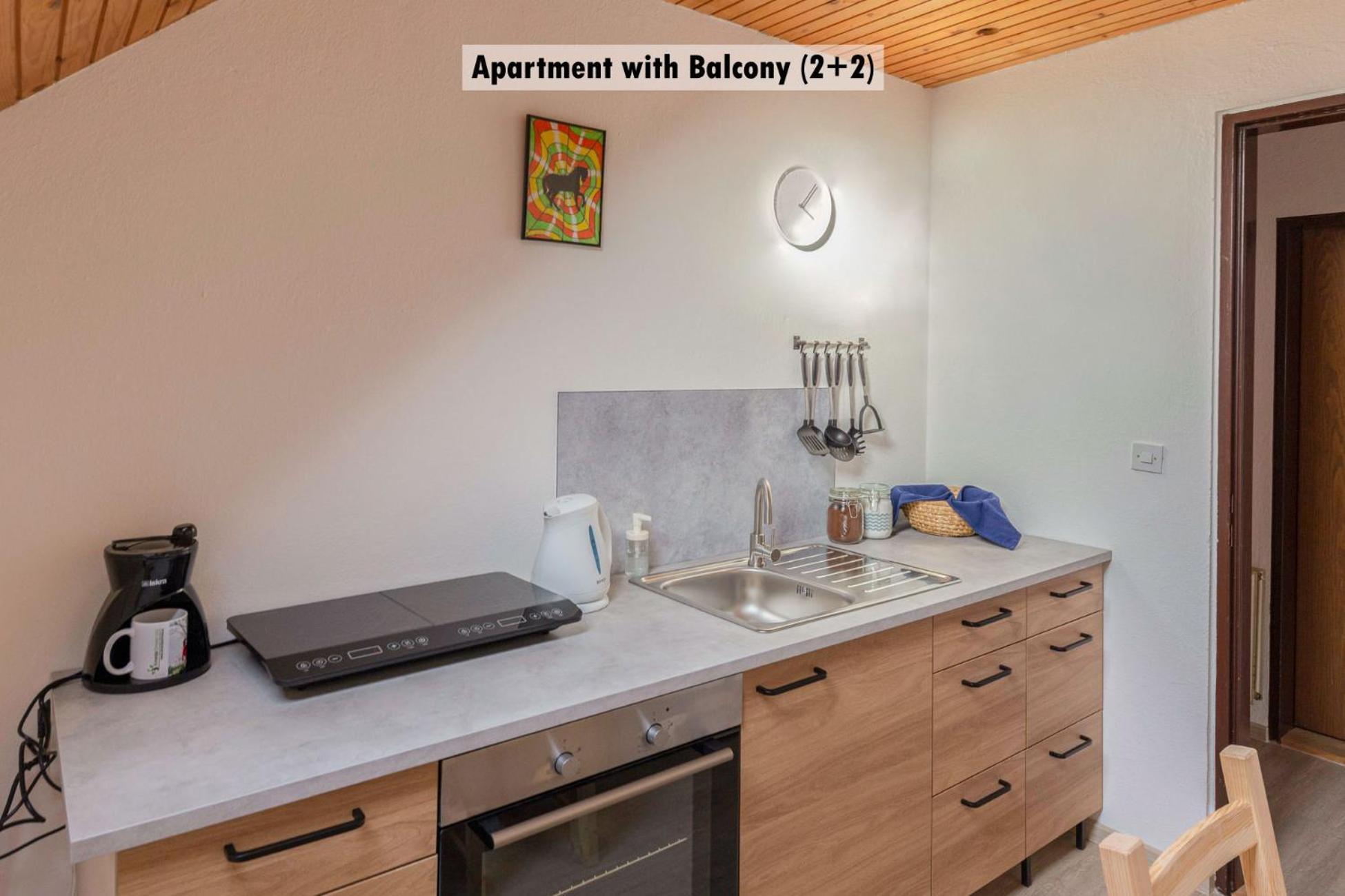 Apartments Farm House Uric Jesenice Εξωτερικό φωτογραφία