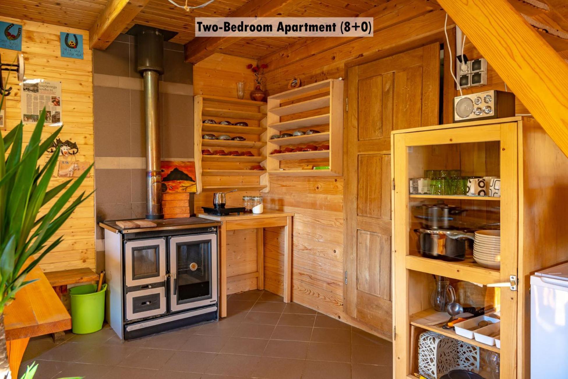 Apartments Farm House Uric Jesenice Εξωτερικό φωτογραφία