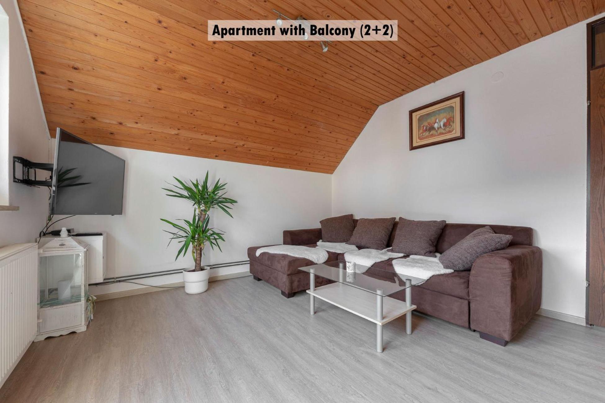 Apartments Farm House Uric Jesenice Εξωτερικό φωτογραφία